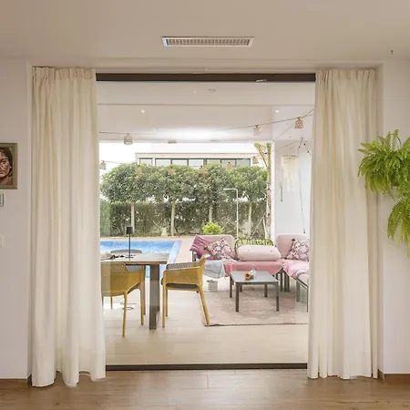 Nao Hotel 4*
